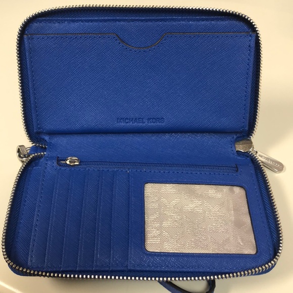 AUTHENTIC Michael Kors Blue purse & Wristlet set - Picture 2 of 6